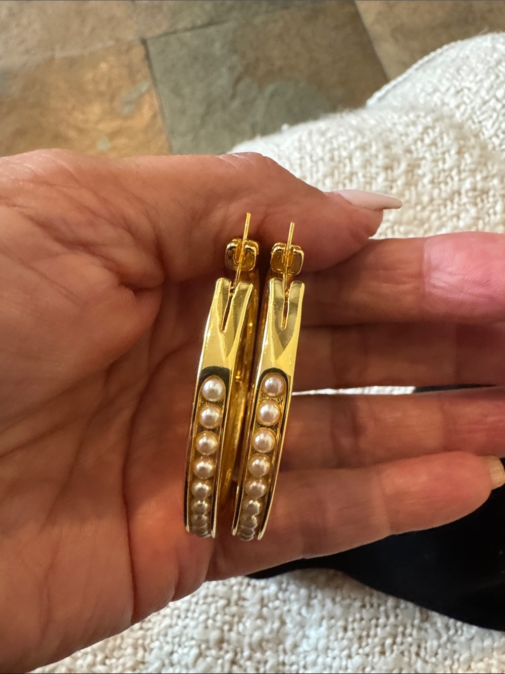 LV Initials Gold & Pearl Accent Hoop Earrings - Picture 3 of 8